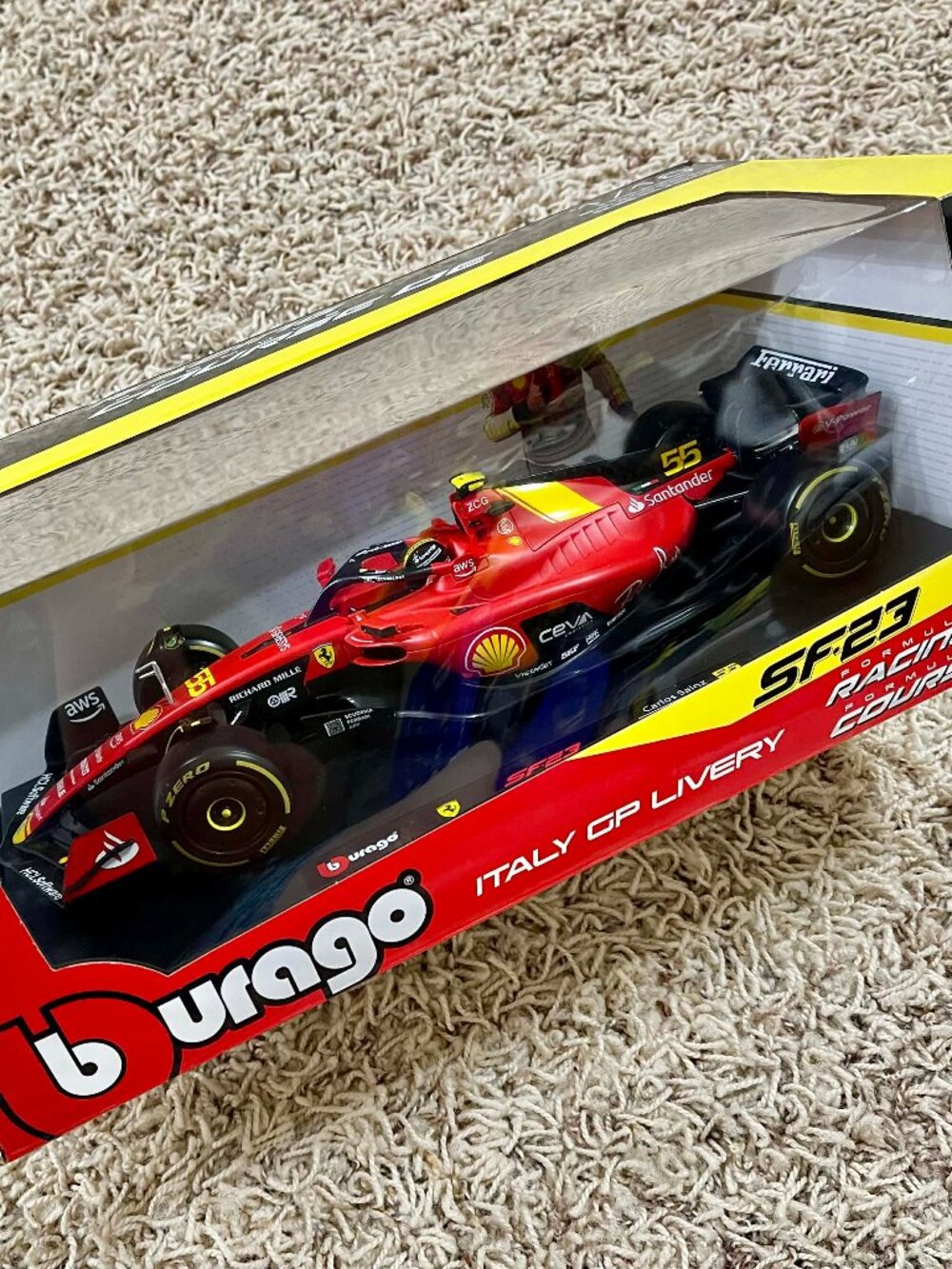 Bburago 1:18 Scuderia Ferrari SF-23 Carlos Sainz #55 Diecast Model Car (New)
